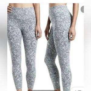 Athleta Elation Textured 7/8 Tight Size XL